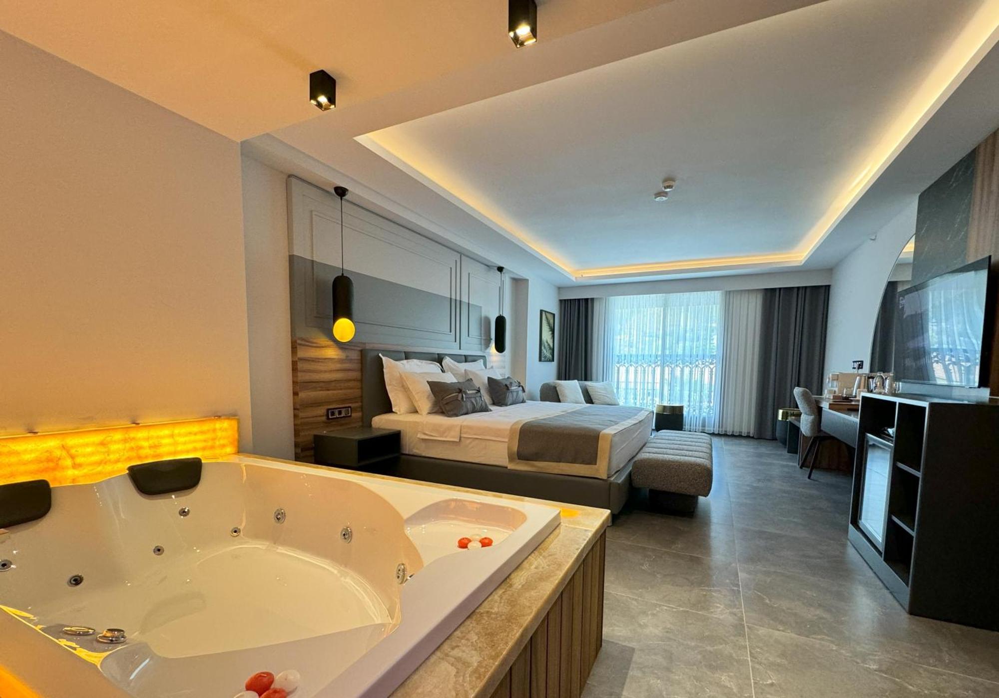 Telmessos City Hotel- Adults Only Фетхіє Екстер'єр фото
